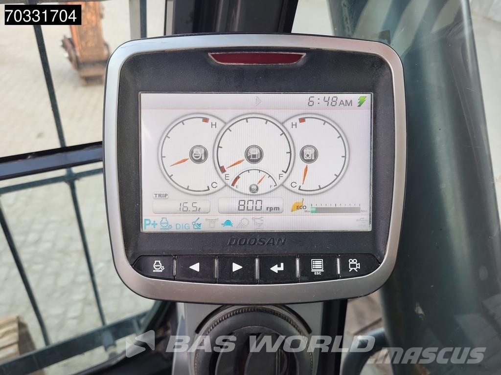 Doosan DX225 LC-5 Excavatoare pe șenile