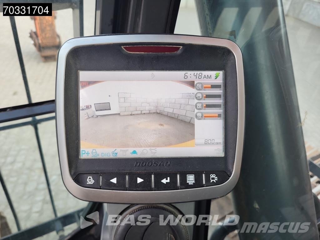 Doosan DX225 LC-5 حفارات زحافة