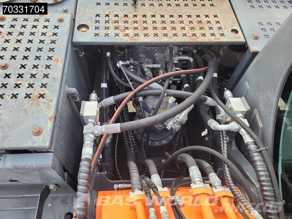 Doosan DX225 LC-5 حفارات زحافة