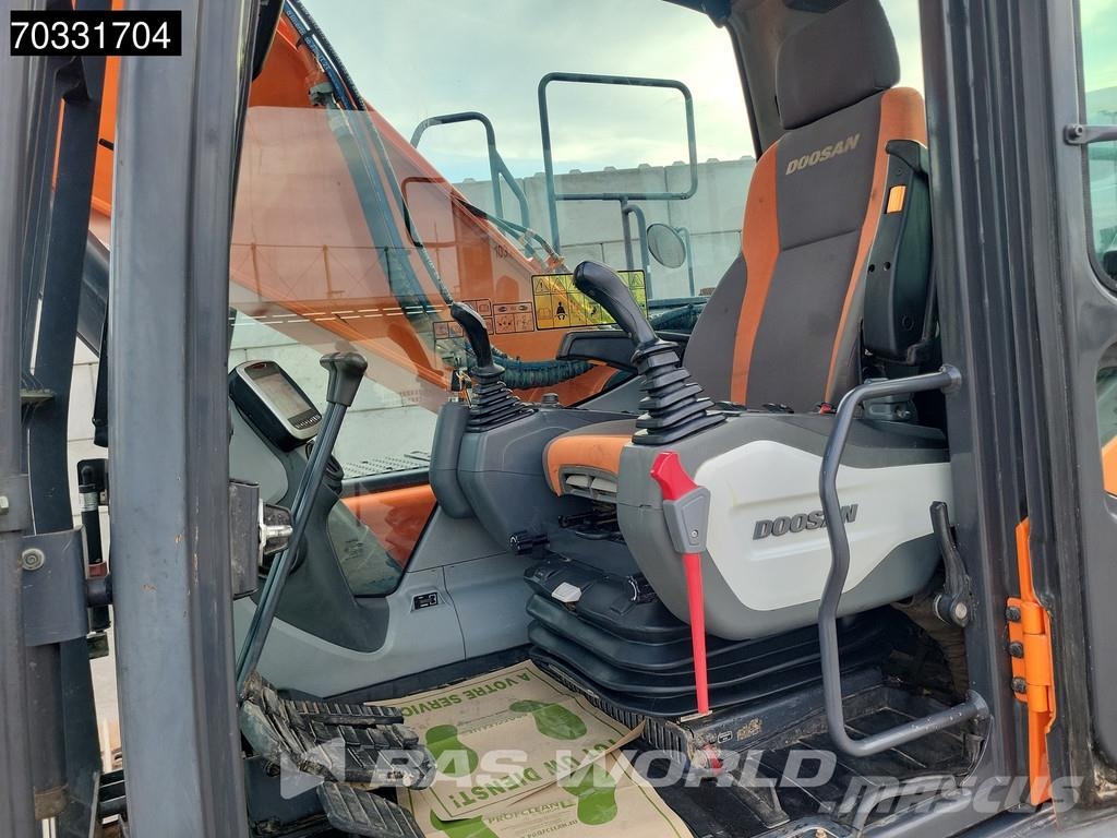Doosan DX225 LC-5 حفارات زحافة