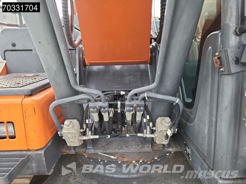 Doosan DX225 LC-5 حفارات زحافة