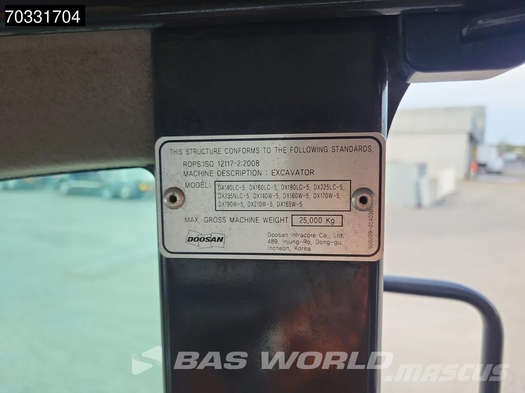 Doosan DX225 LC-5 Excavatoare pe șenile
