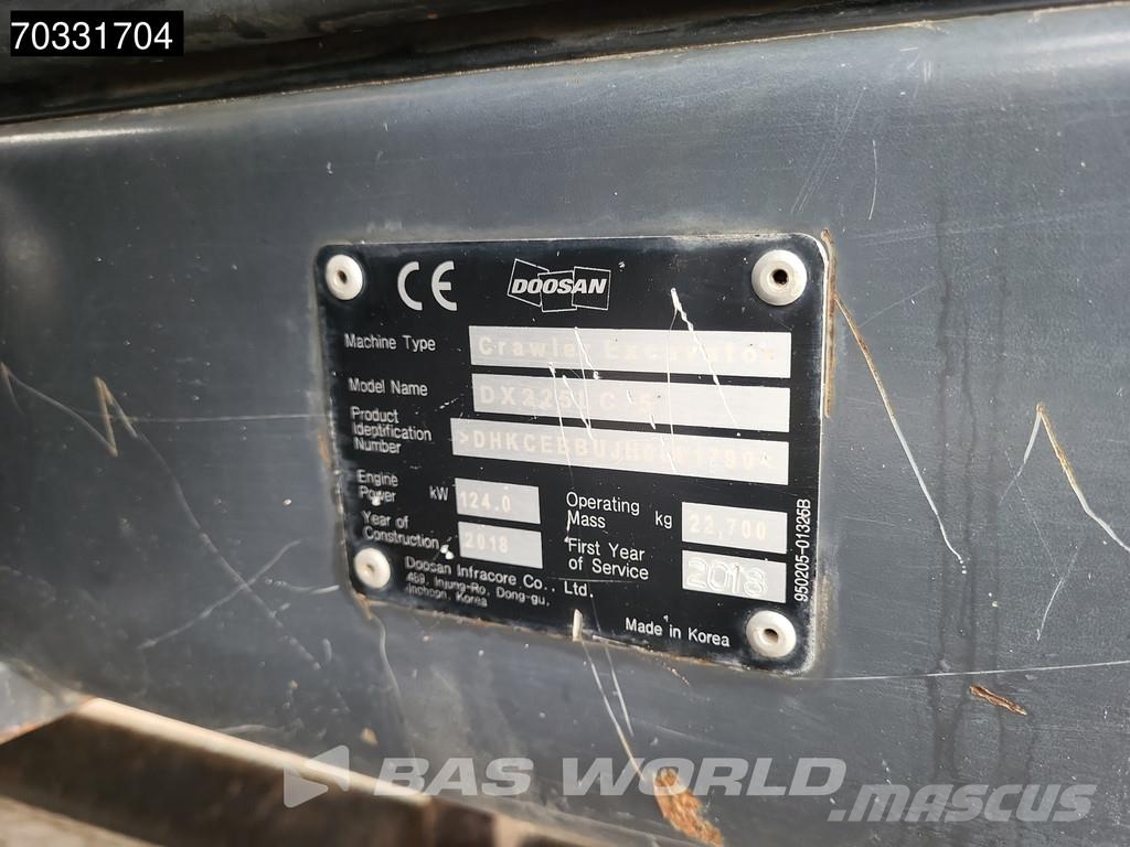Doosan DX225 LC-5 Excavatoare pe șenile