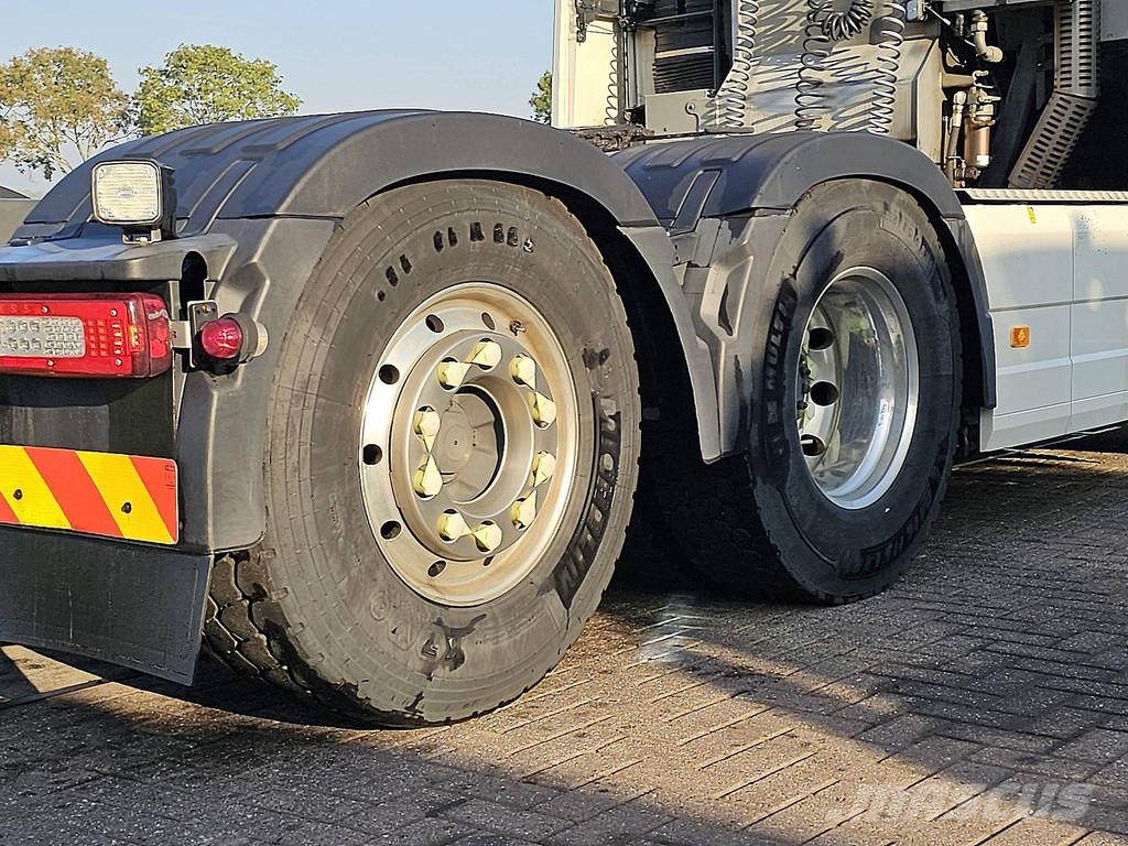 Volvo FH 500 6X2 STEERED PTO+HYDR Tractor Units