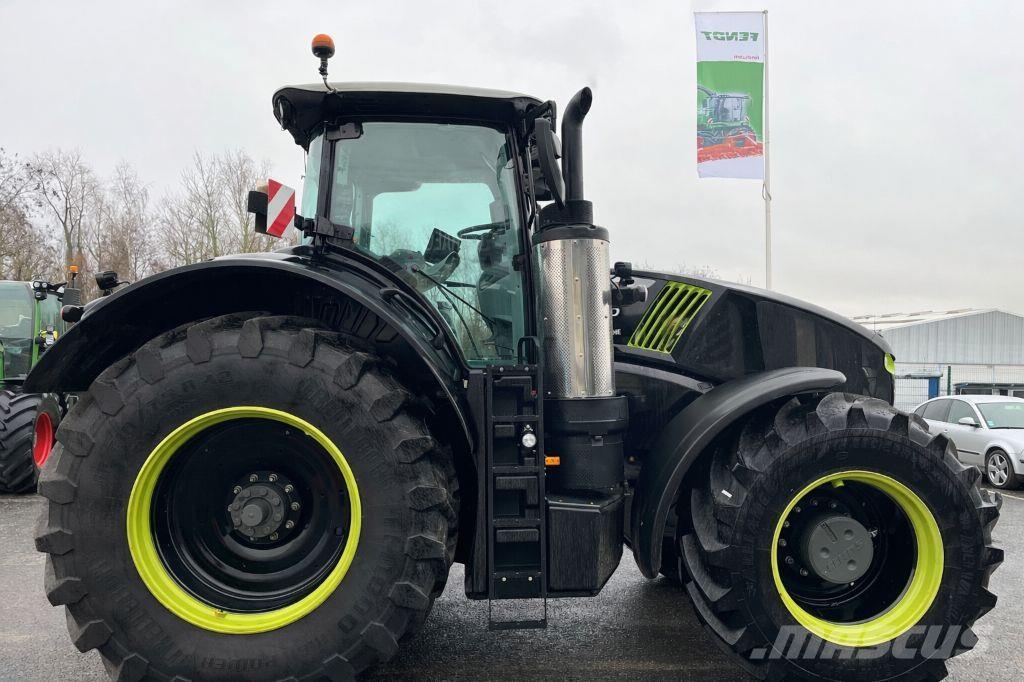 CLAAS AXION 930 CEBIS Tractors