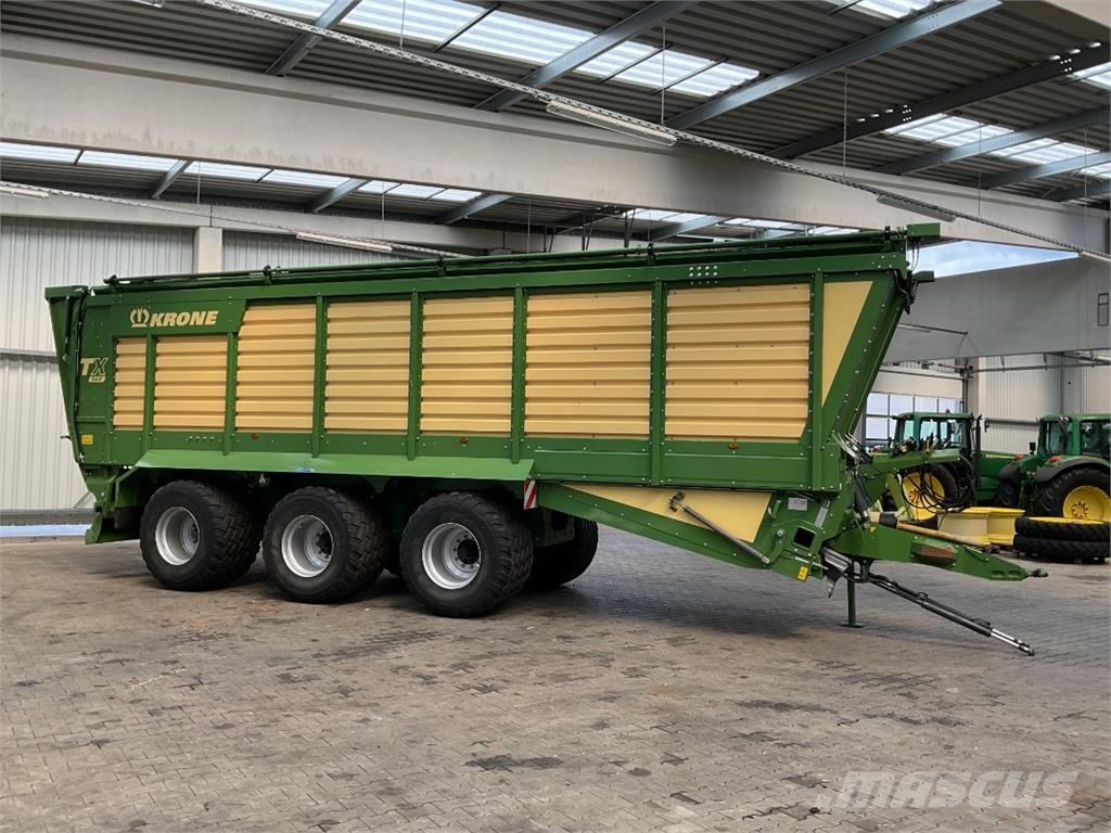 Krone TX 560 معدات التعامل مع المواد ووضعها
