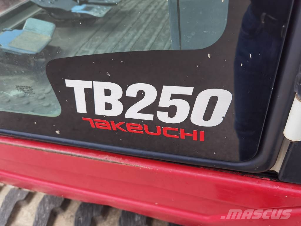 Takeuchi TB 250 Mini rýpadlá < 7t