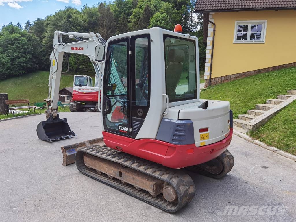 Takeuchi TB 250 Mini rýpadlá < 7t