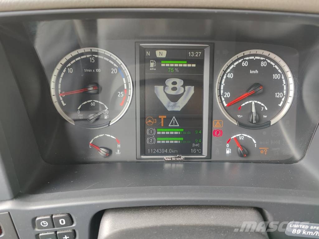 Scania R 520 Camiones con chasís y cabina