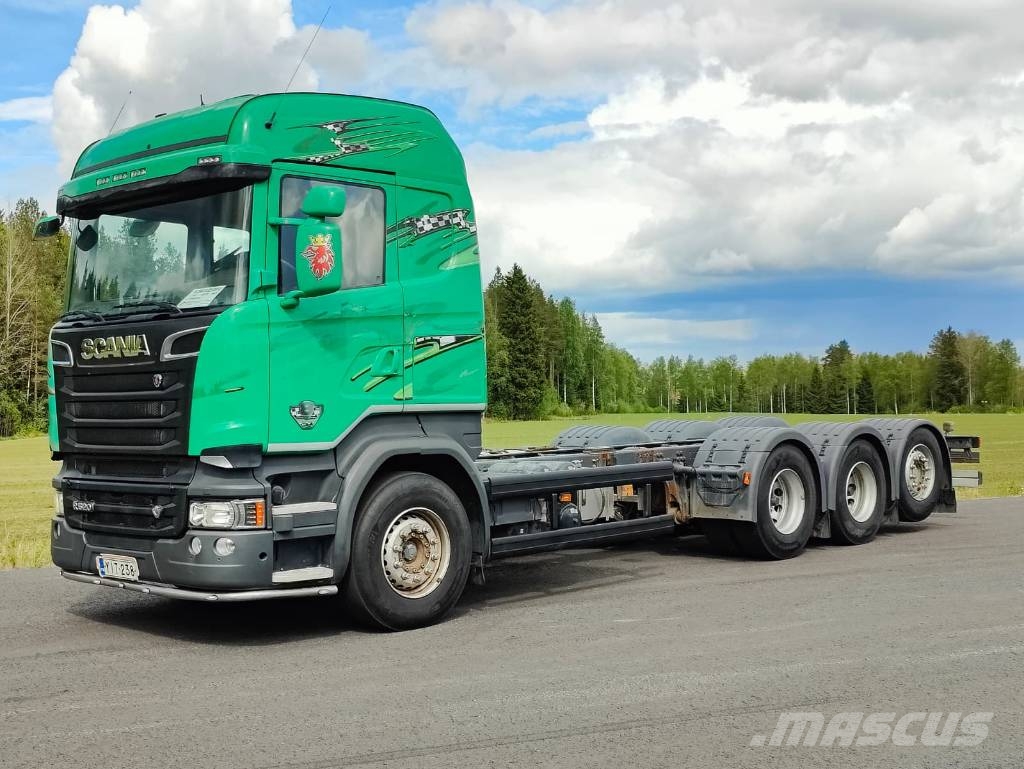 Scania R 520 Camiones con chasís y cabina
