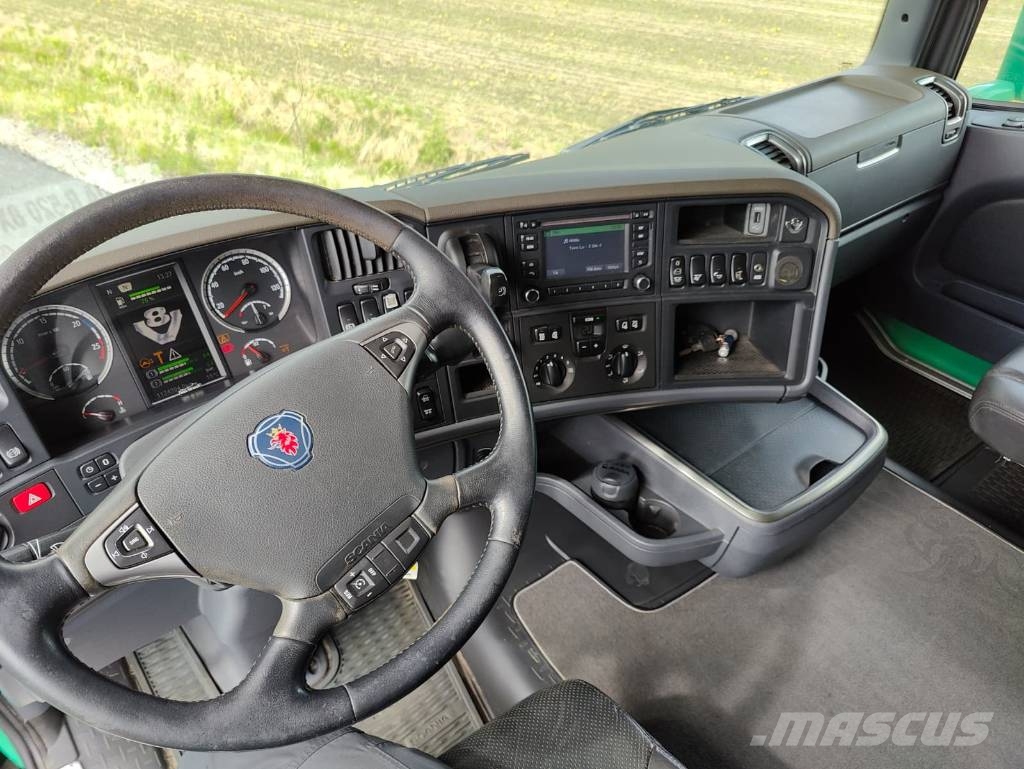 Scania R 520 Camiones con chasís y cabina