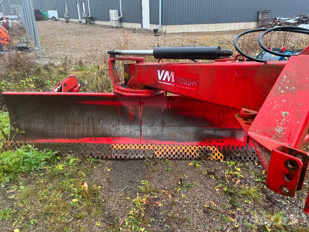 VM 300 sh 2 زلاقات الطرق