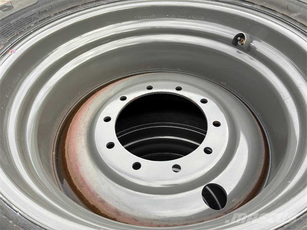 Vredestein 540/65R30 Vredestein Traxion Muut maatalouskoneet