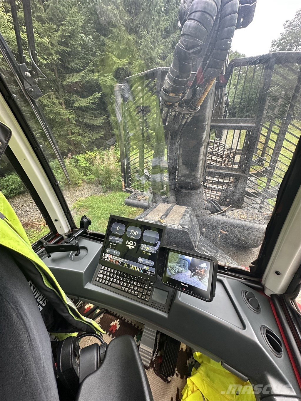 Komatsu 845 Forwarders