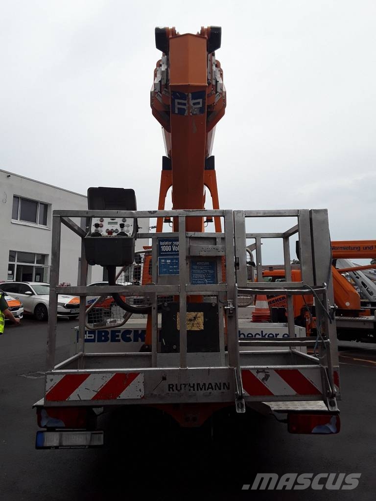 Ruthmann T 330 (01008) المنصات الهوائية المثبتة على شاحنة