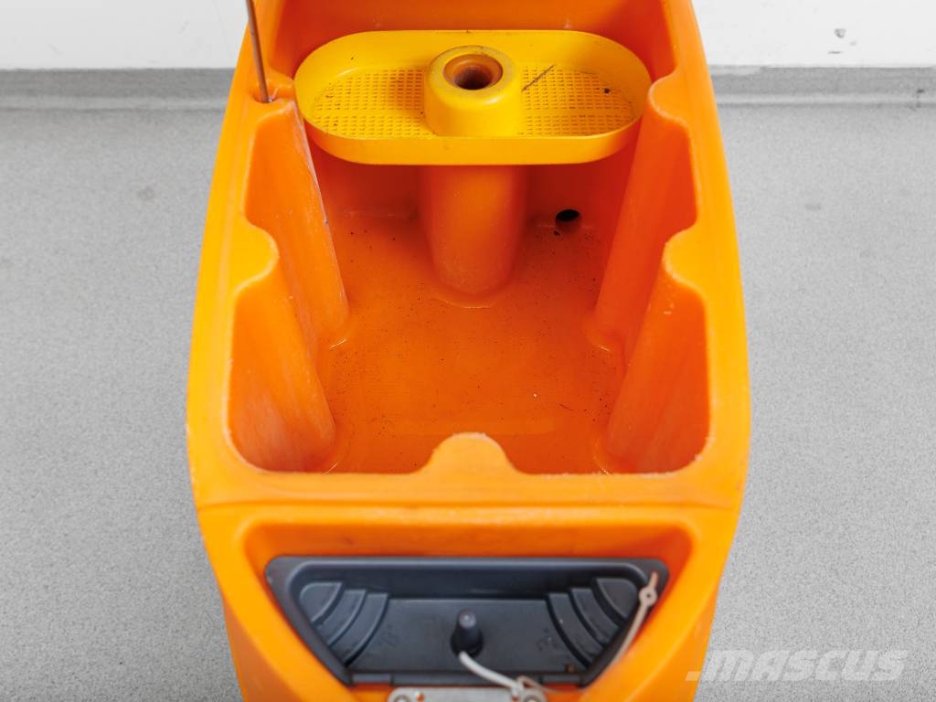 Taski Swingo 755 B - NEW BATTERIES Strojevi za čiščenje i ribanje podova