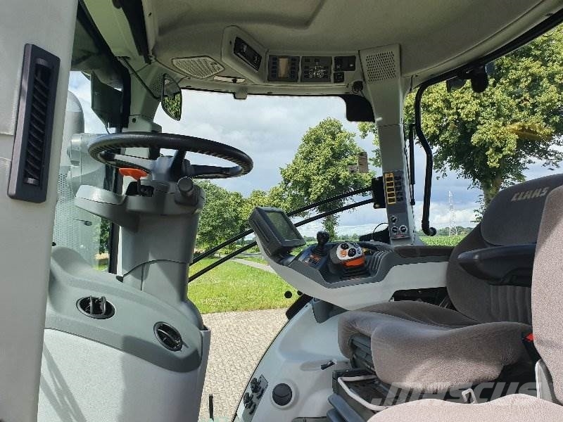 CLAAS Axion 810 Cmatic 트랙터