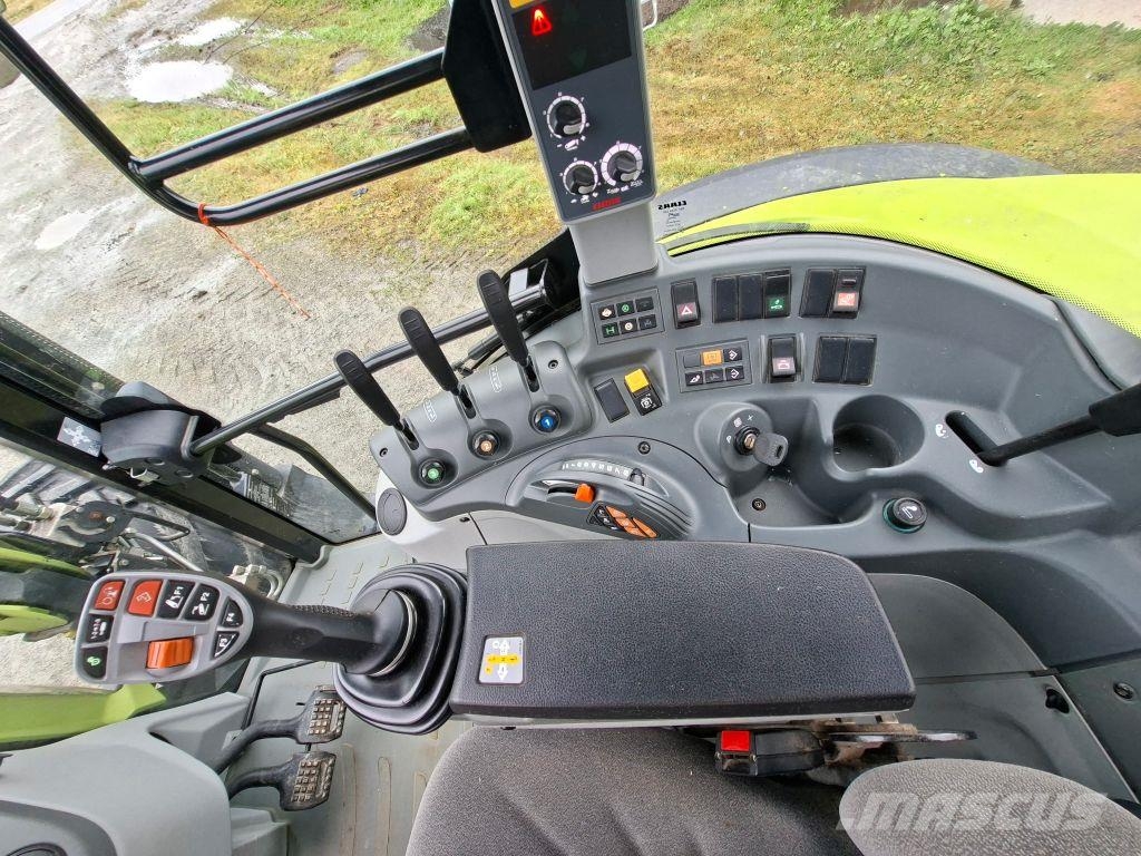 CLAAS Arion 440 CIS トラクター