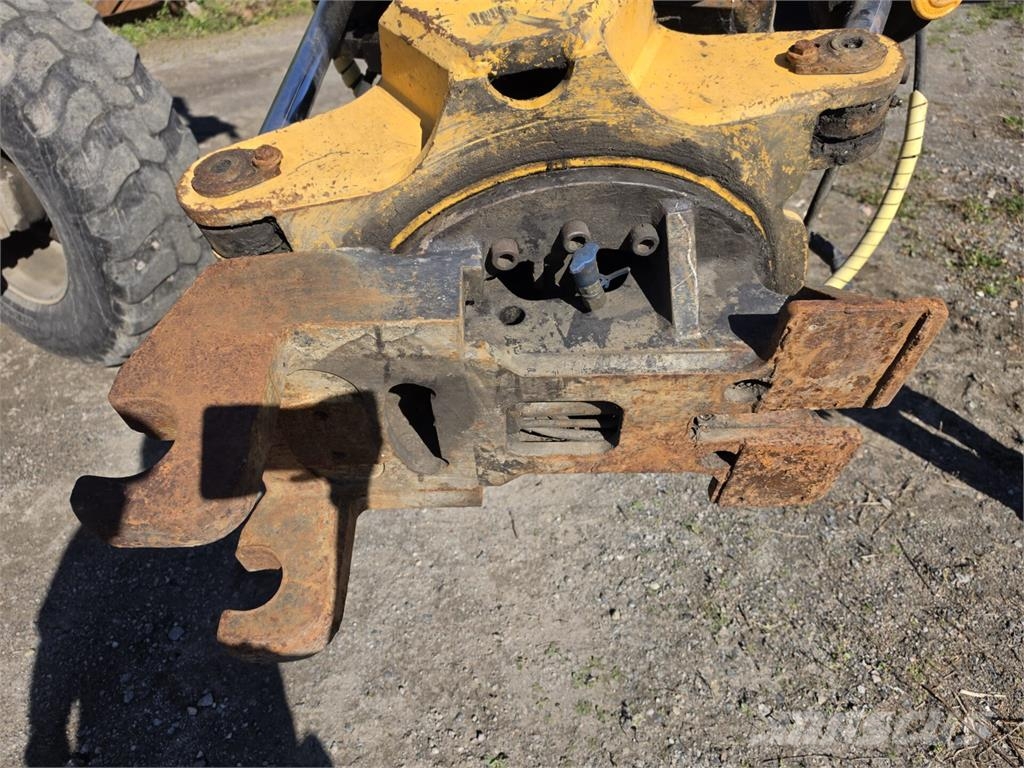 Engcon NTP-10 Volteadoras