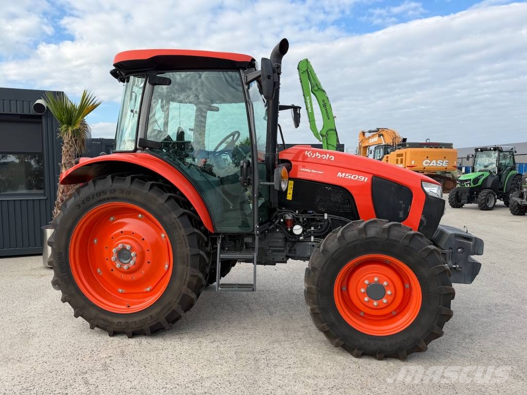Kubota M 5-091 Utility Narrow / Smalspoor Tractors