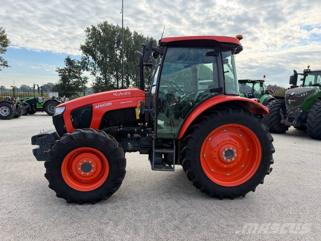 Kubota M 5-091 Utility Narrow / Smalspoor Tractors