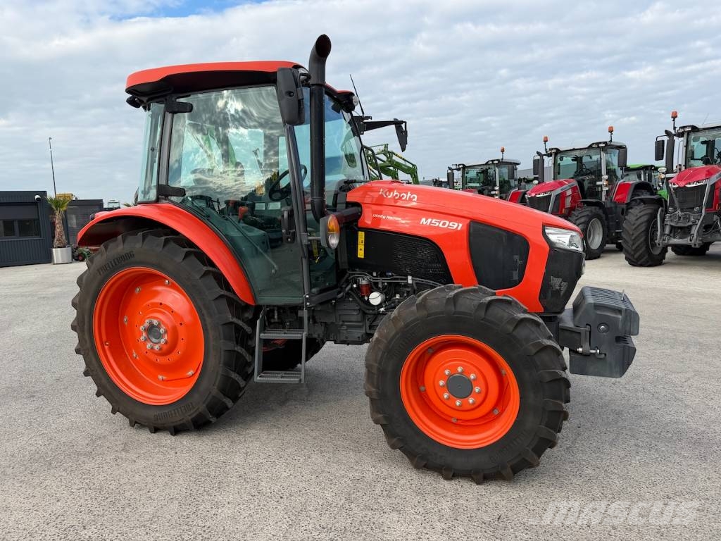 Kubota M 5-091 Utility Narrow / Smalspoor Tractors