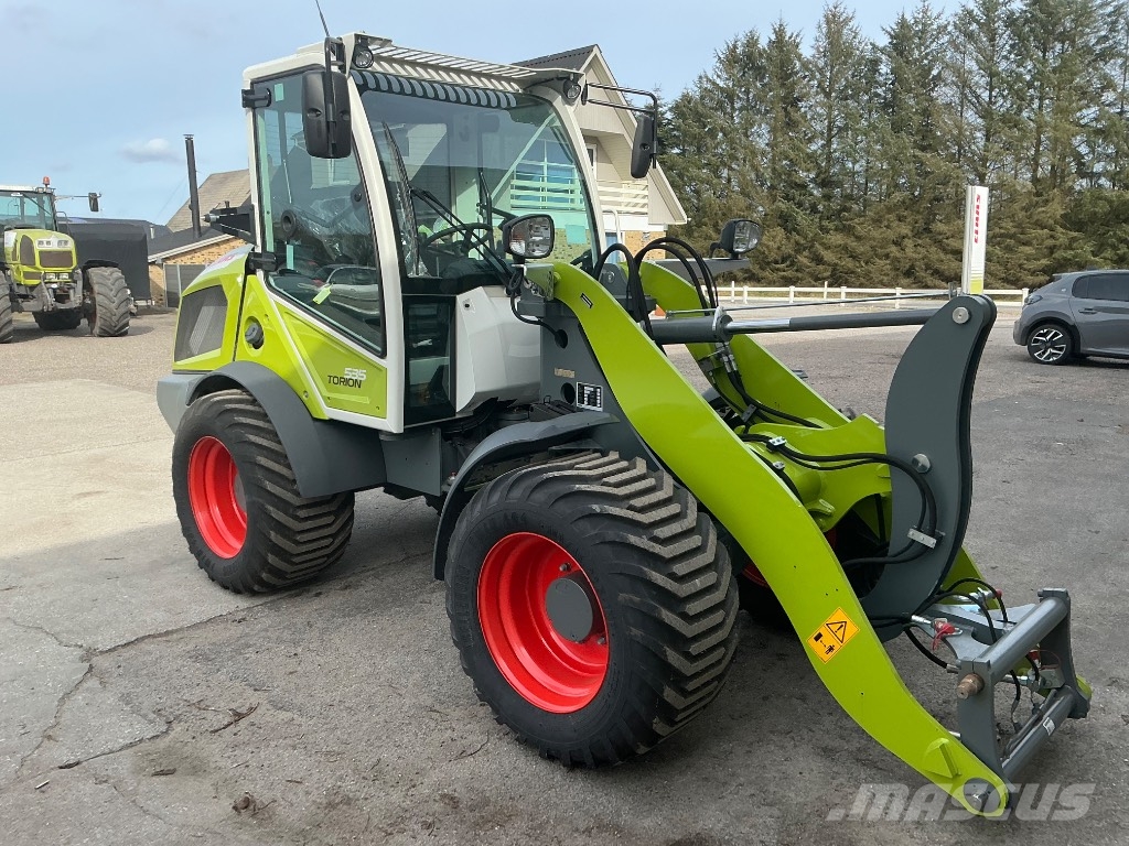 CLAAS Torion 535 農業用伸縮臂裝載機