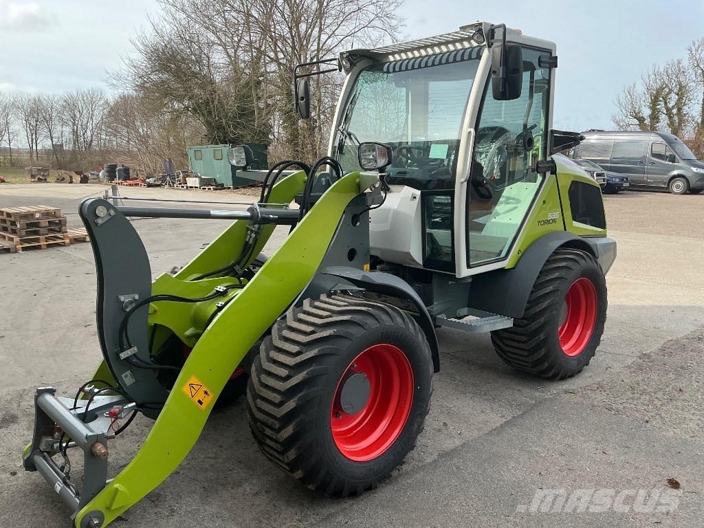 CLAAS Torion 535 農業用伸縮臂裝載機