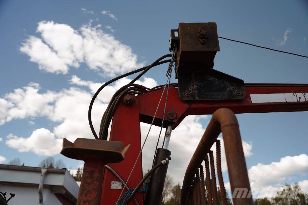 Nokka 10T MED KRAN SKOGSVAGN Metsäperävaunut