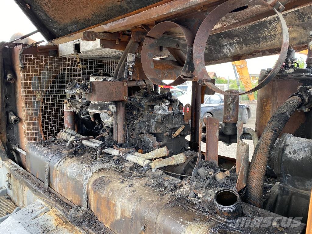 Atlas Copco XAHS 347 Carte Grise Française endommagé 空氣壓縮機