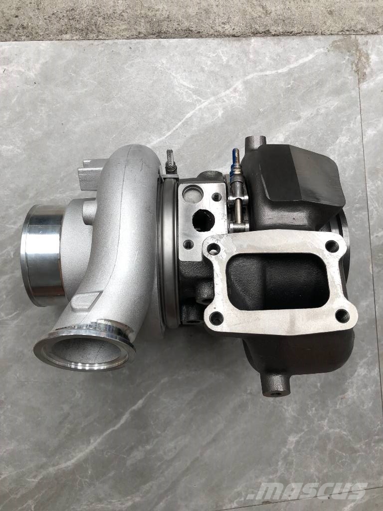 Komatsu SAA6D107E-3 turbocharger Motori