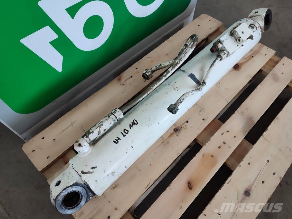 New Holland LB 110 main arm cylinder Hydraulika