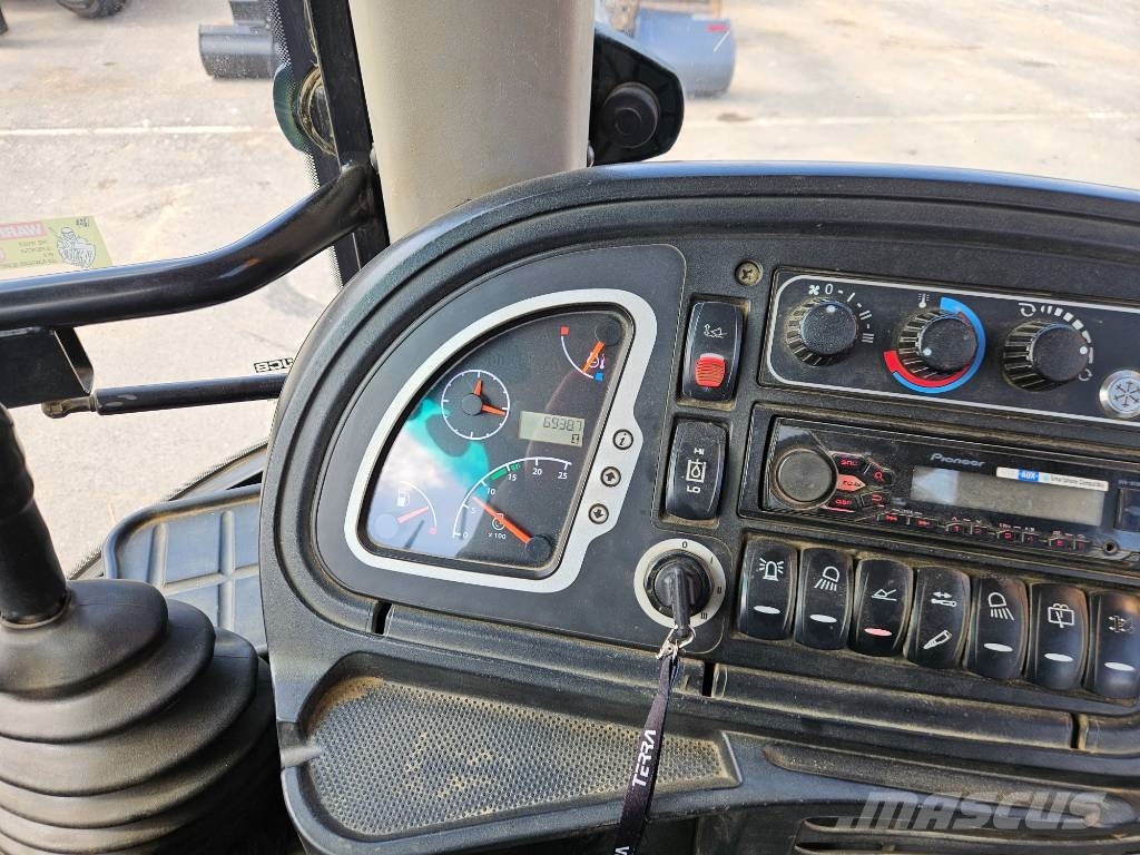 JCB 4CX Manual comands - ISO Backhoe loaders