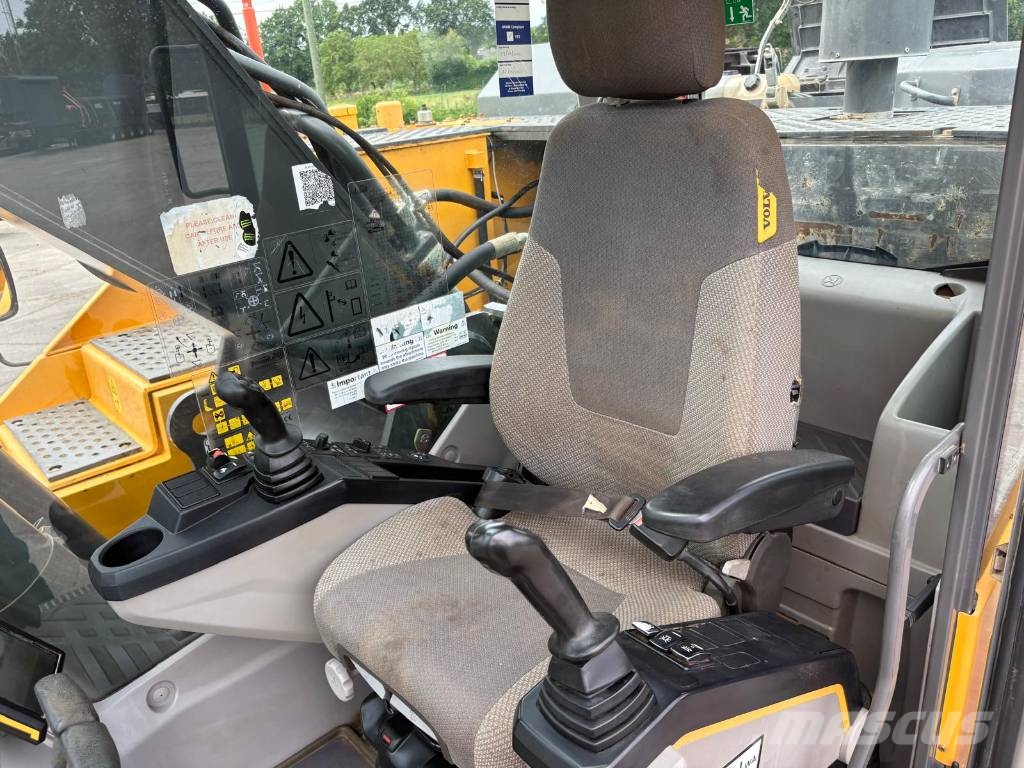 Volvo EC 300 EL (500 hours service done) Excavadoras de cadenas