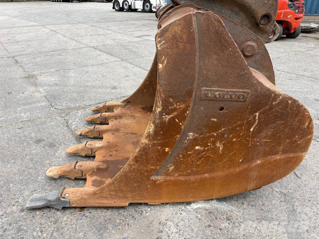 Volvo EC 300 EL (500 hours service done) Excavadoras de cadenas