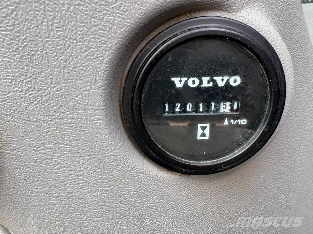 Volvo EC 300 EL (500 hours service done) Excavadoras de cadenas