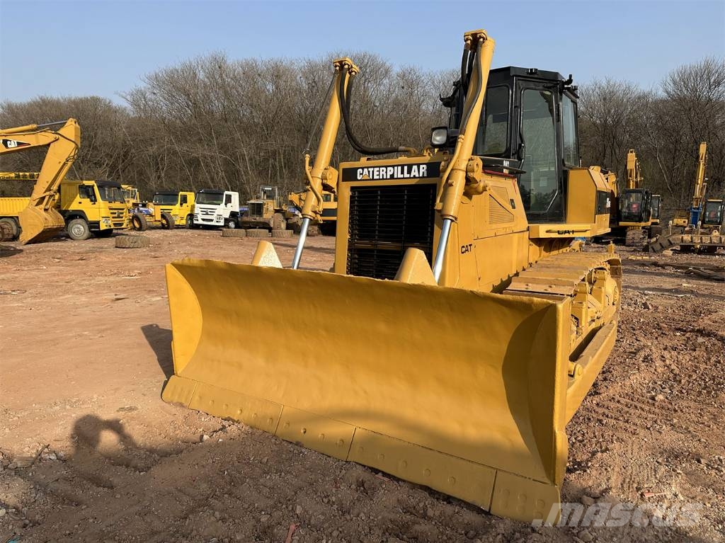 CAT D 6 G Kāpurķēžu buldozeri