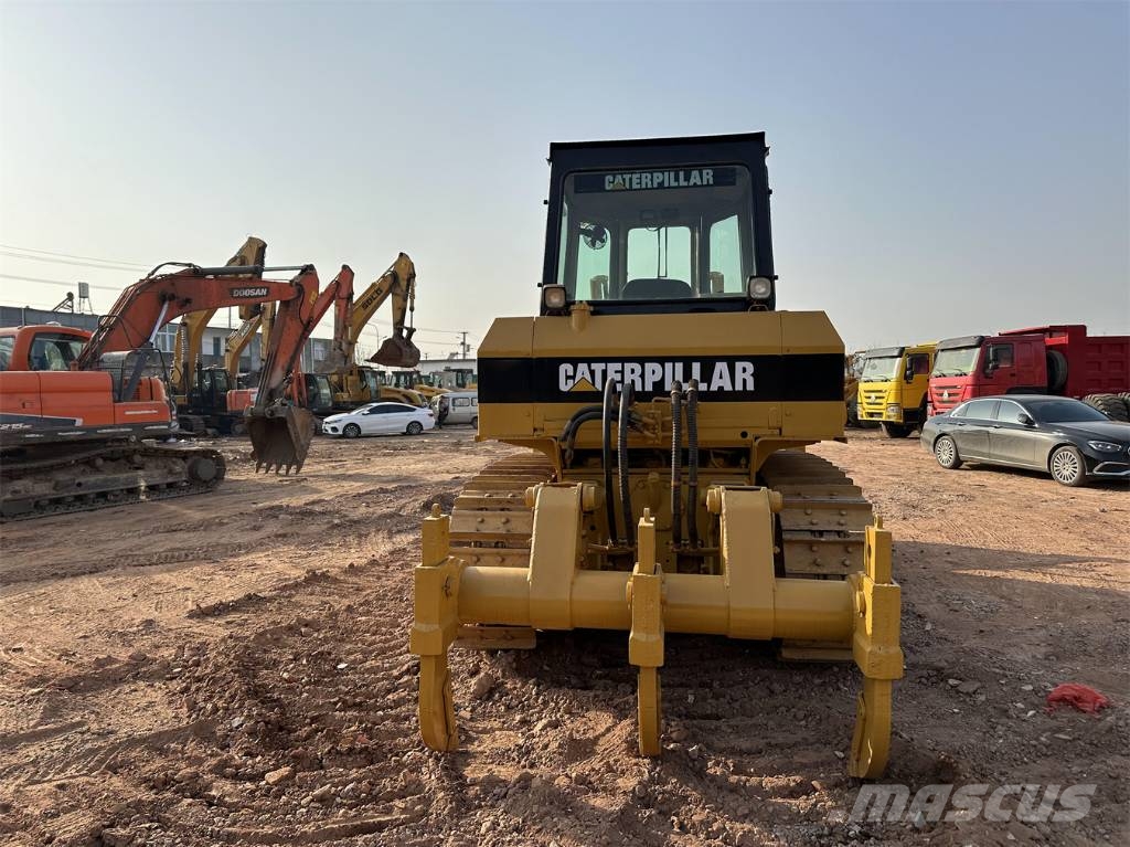 CAT D 6 G Kāpurķēžu buldozeri