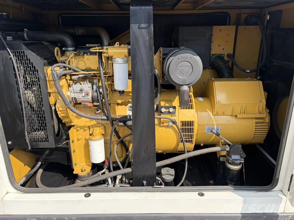 CAT Perkins stamford 65 kVA aggregaat generatorset Diesel Generatoren