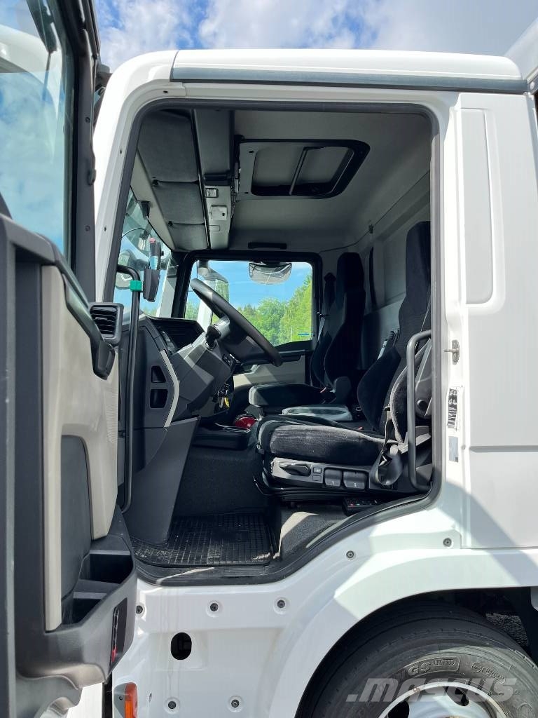 MAN TGL 12.250 4X2 BL Nostovarsi-vaihtolavakuorma-autot