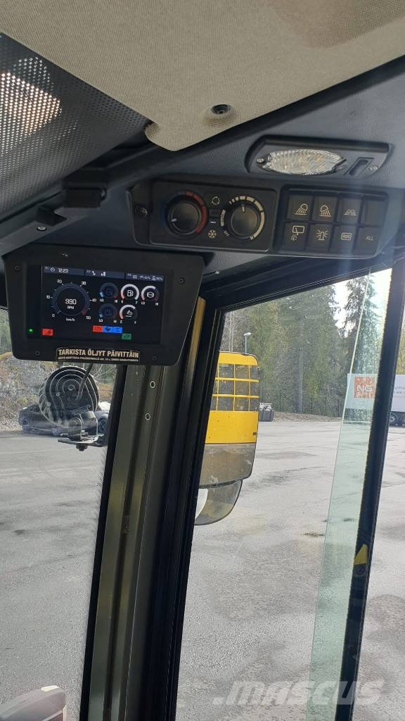 Kramer 8155 لوادر بعجل