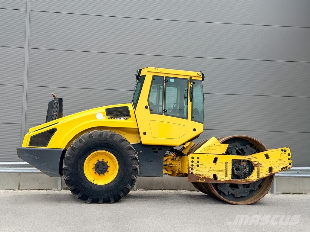 Bomag BW 213 DH-4i Vienvalča grunts veltņi