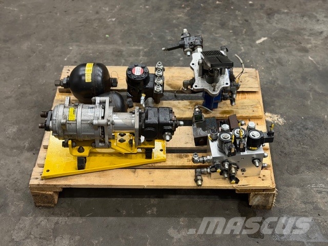Atlas Copco BOOMER XE 3 USED CAB HYDRAULIC PARTS Drilling equipment accessories and spare parts