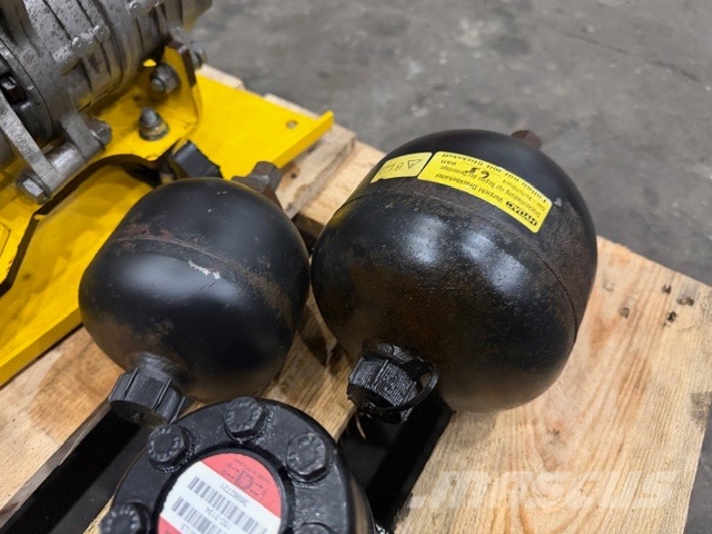 Atlas Copco BOOMER XE 3 USED CAB HYDRAULIC PARTS Drilling equipment accessories and spare parts