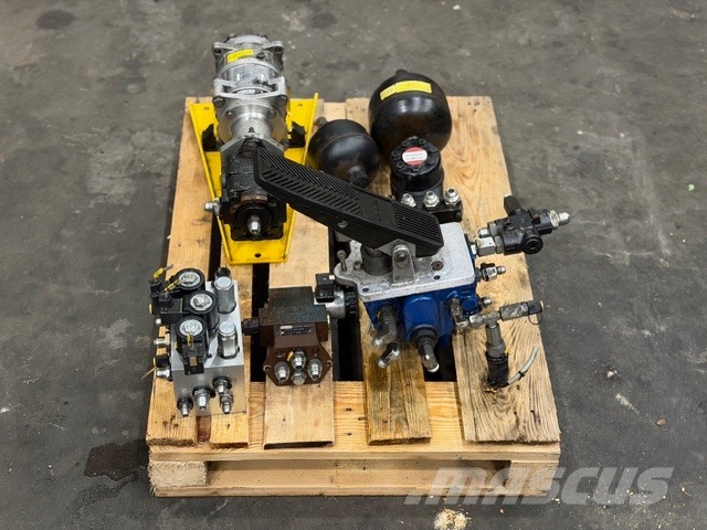 Atlas Copco BOOMER XE 3 USED CAB HYDRAULIC PARTS Drilling equipment accessories and spare parts