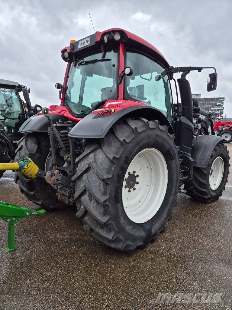 Valtra N 174 A VERSU Traktory