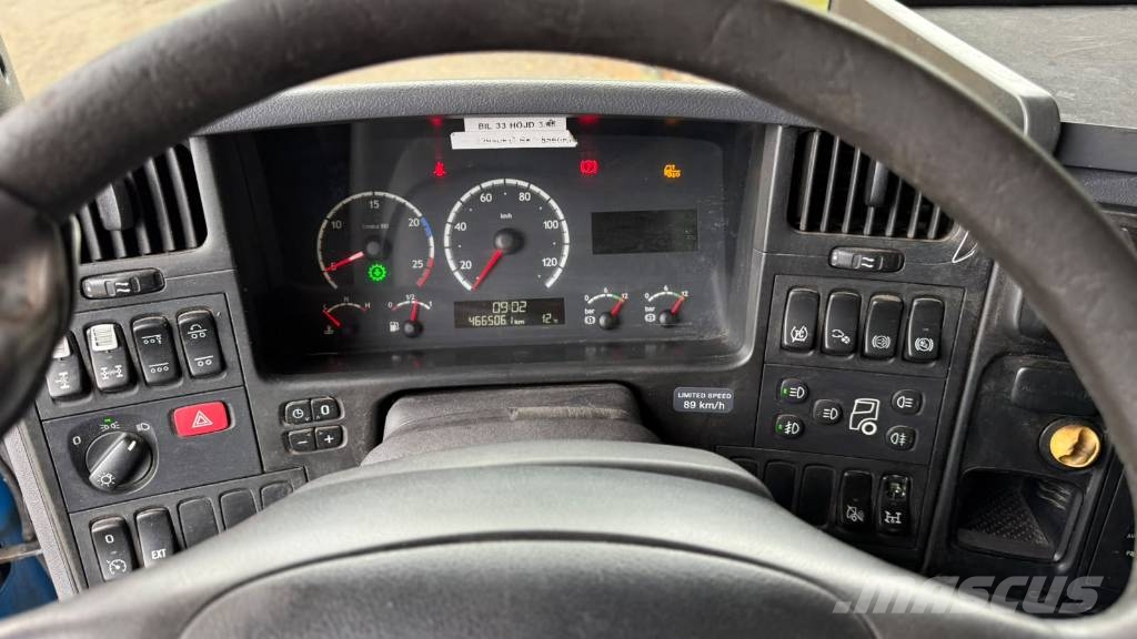 Scania R 500 EURO5 8x4 Kombinētās vakumsūkņa mašīnas