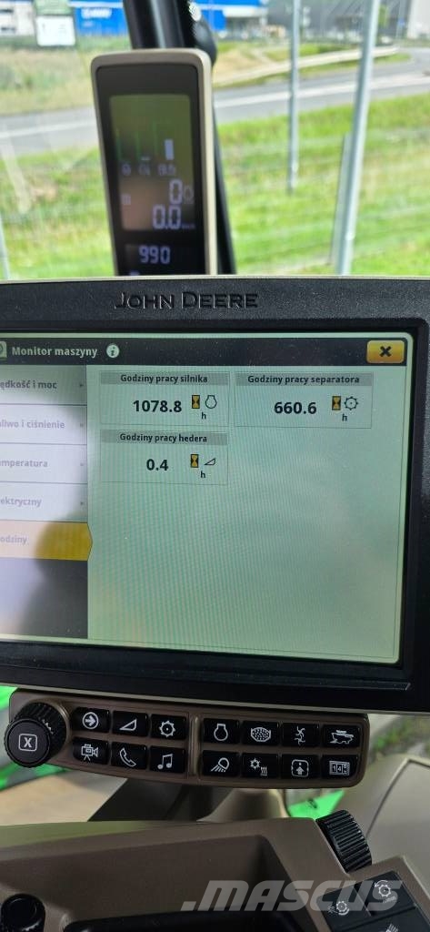 John Deere S7 700 Зерноуборочные комбайны