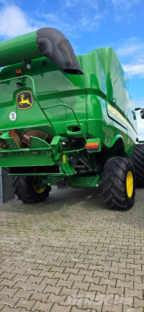 John Deere S7 700 Зерноуборочные комбайны