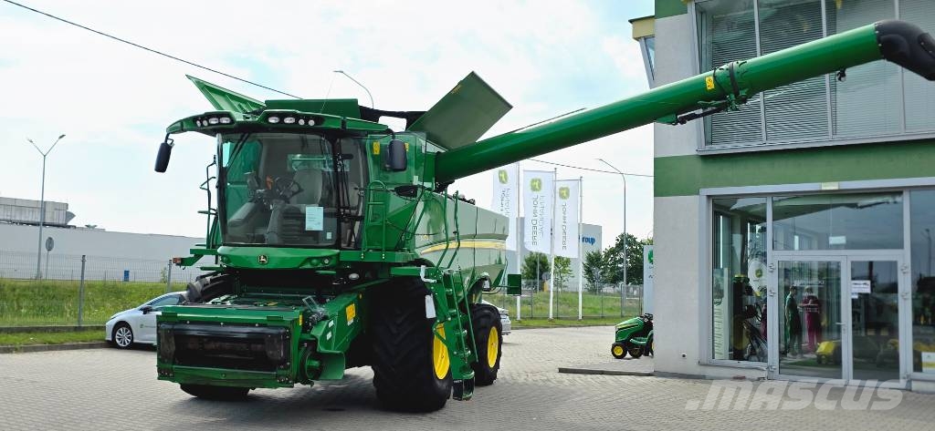 John Deere S7 700 Зерноуборочные комбайны
